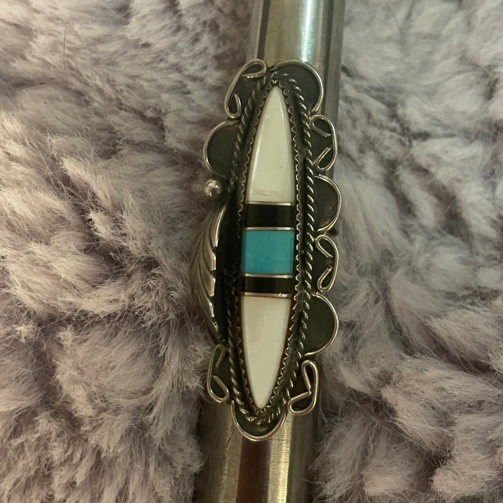 Handmade Sterling Silver Ring - Picture 3 of 5